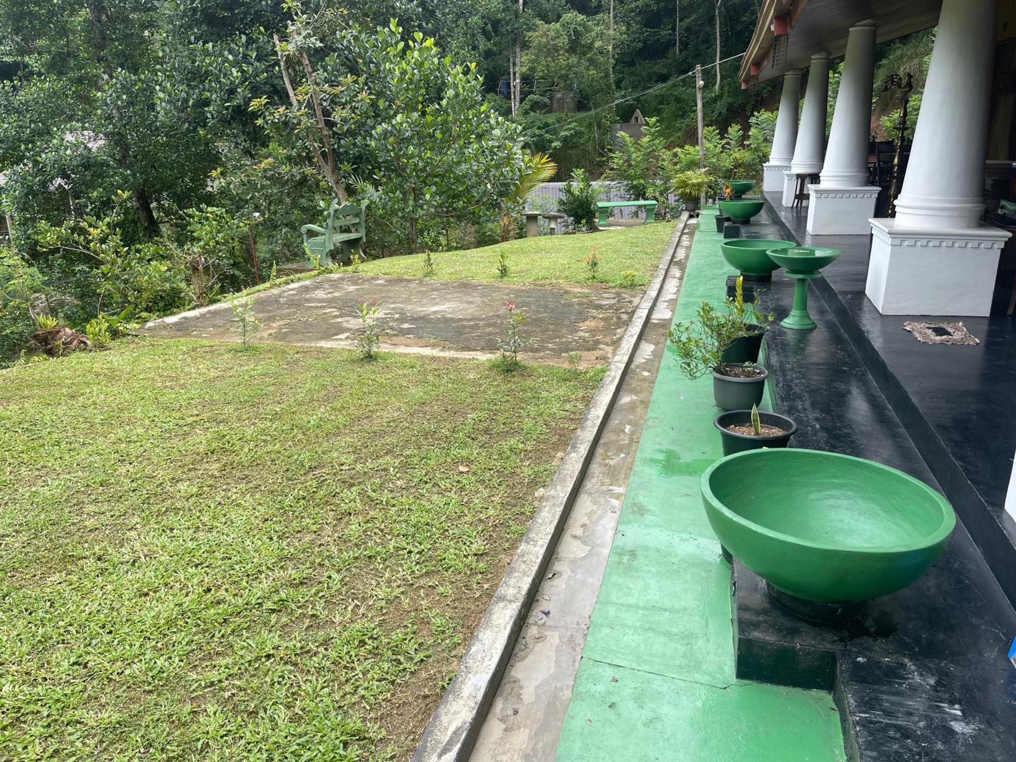 Eagles Lodge - Kandy ดิกานา ภายนอก รูปภาพ