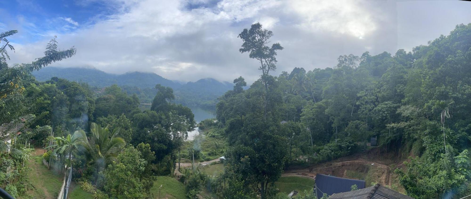 Eagles Lodge - Kandy ดิกานา ภายนอก รูปภาพ