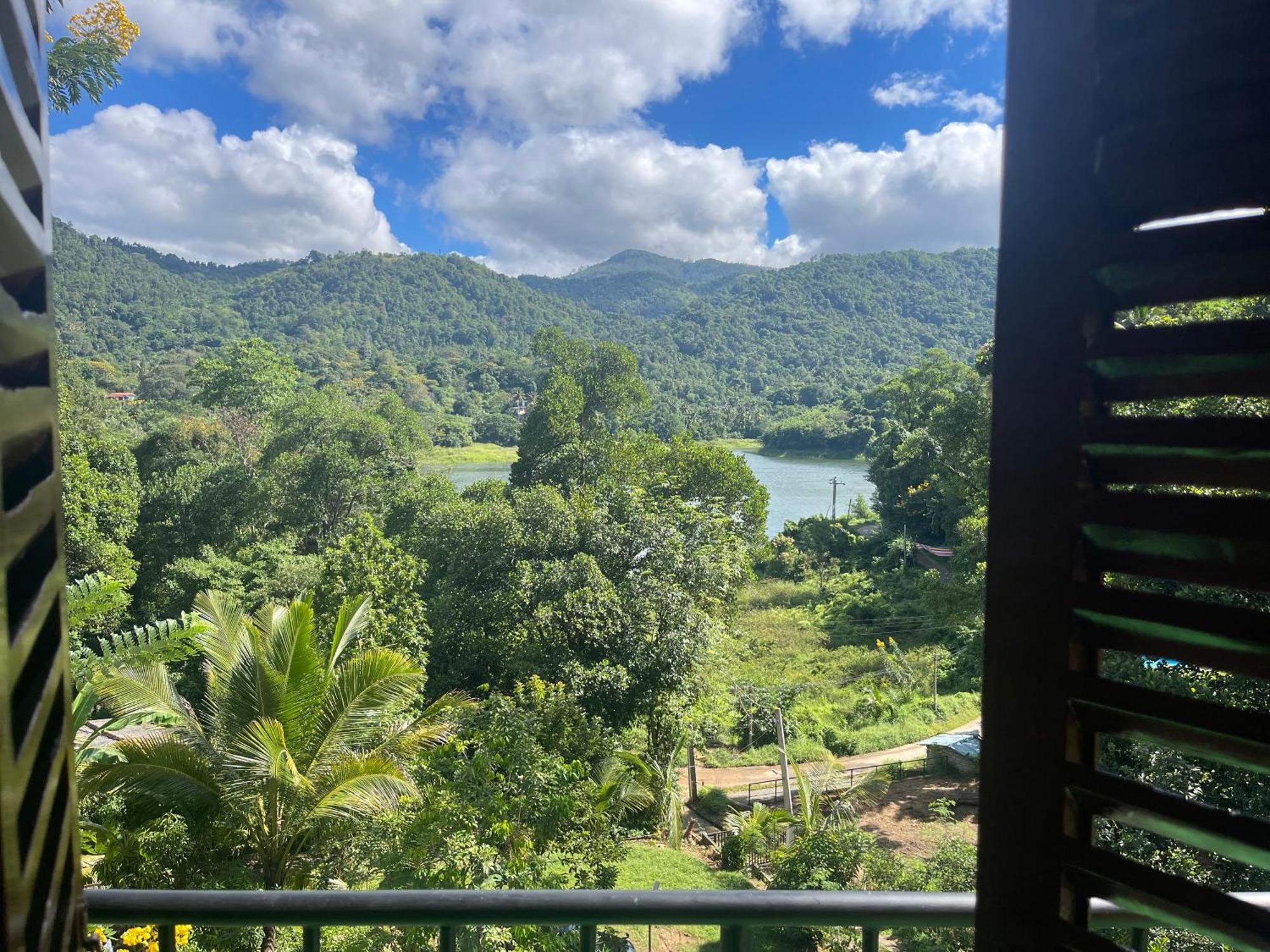 Eagles Lodge - Kandy ดิกานา ภายนอก รูปภาพ